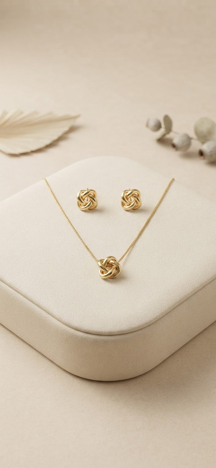 Ensemble collier et boucles d’oreilles